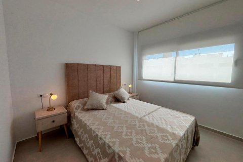 Lägenhet till salu San Miguel de Salinas, Alicante, Spanien 2 sovrum, 73 kvm. Nr. 131335 - foto 12