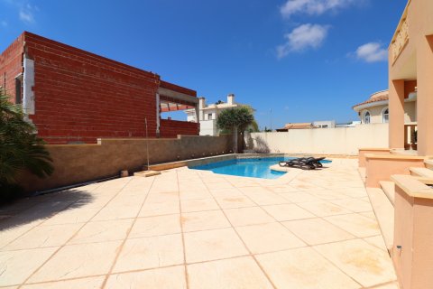 Villa à vendre Ciudad Quesada, Alicante, Espagne, 4 chambres, 175 m2 No. 131559 - photo 28
