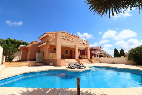 Villa à vendre Ciudad Quesada, Alicante, Espagne, 4 chambres, 175 m2 No. 131559 - photo 1