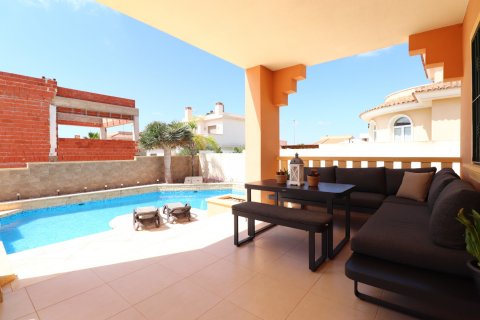 Villa à vendre Ciudad Quesada, Alicante, Espagne, 4 chambres, 175 m2 No. 131559 - photo 18