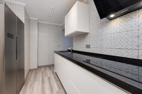 Apartamento en venta Torrevieja, Alicante, España 3 dormitorios, 115 m2 No. 131554 - foto 16