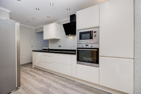 Apartamento en venta Torrevieja, Alicante, España 3 dormitorios, 115 m2 No. 131554 - foto 15