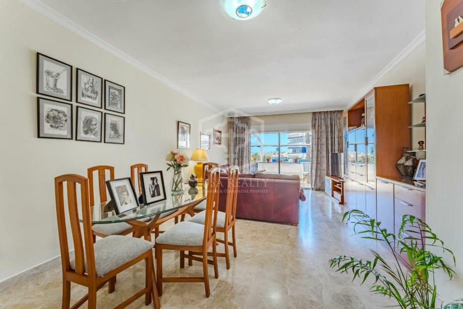 Appartamento a Los Cristianos, Tenerife, Spagna 4 camere da letto, 216 mq. N° 128035