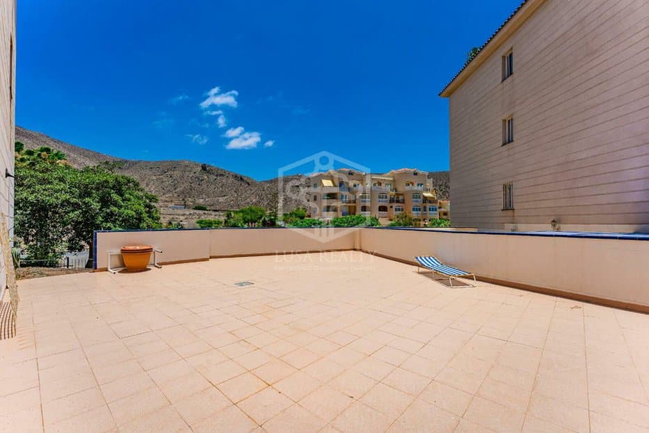 Appartamento a Los Cristianos, Tenerife, Spagna 4 camere da letto, 216 mq. N° 128035