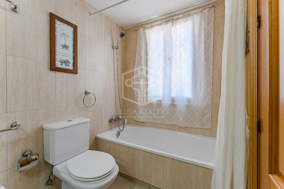 Appartamento a Los Cristianos, Tenerife, Spagna 4 camere da letto, 216 mq. N° 128035