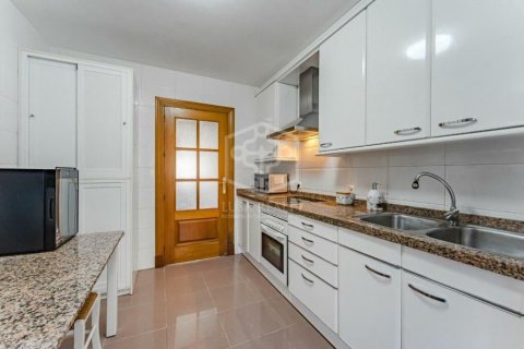 Lägenhet till salu Los Cristianos, Tenerife, Spanien 4 sovrum, 216 kvm. Nr. 128035 - foto 13