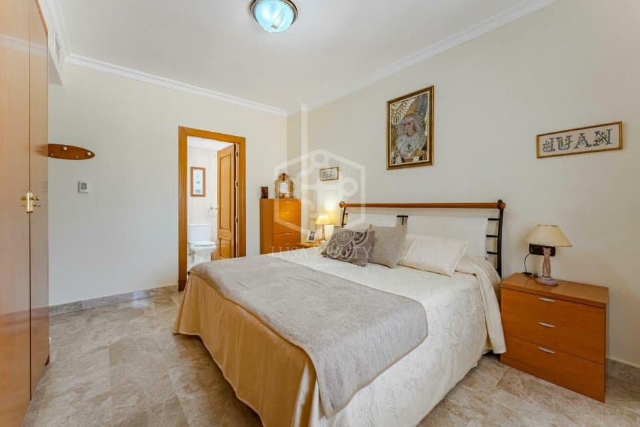 Appartamento a Los Cristianos, Tenerife, Spagna 4 camere da letto, 216 mq. N° 128035