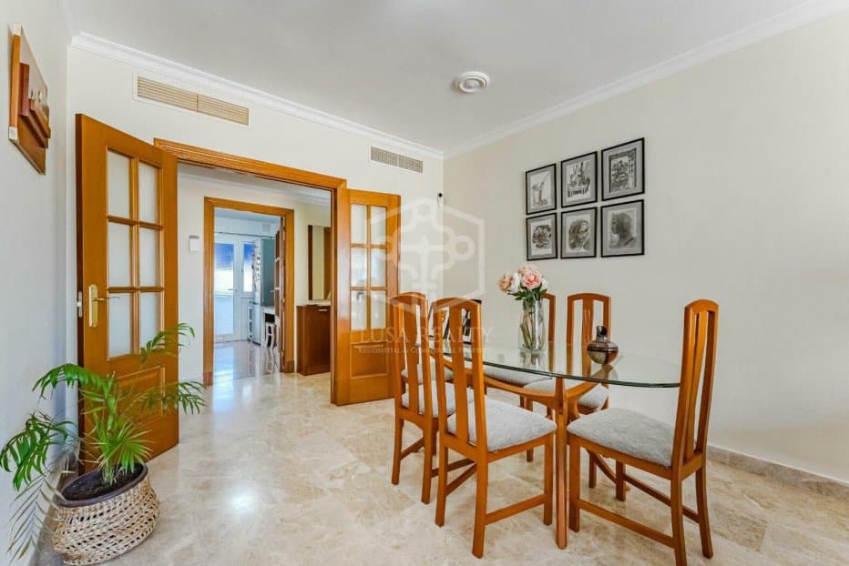 Appartamento a Los Cristianos, Tenerife, Spagna 4 camere da letto, 216 mq. N° 128035