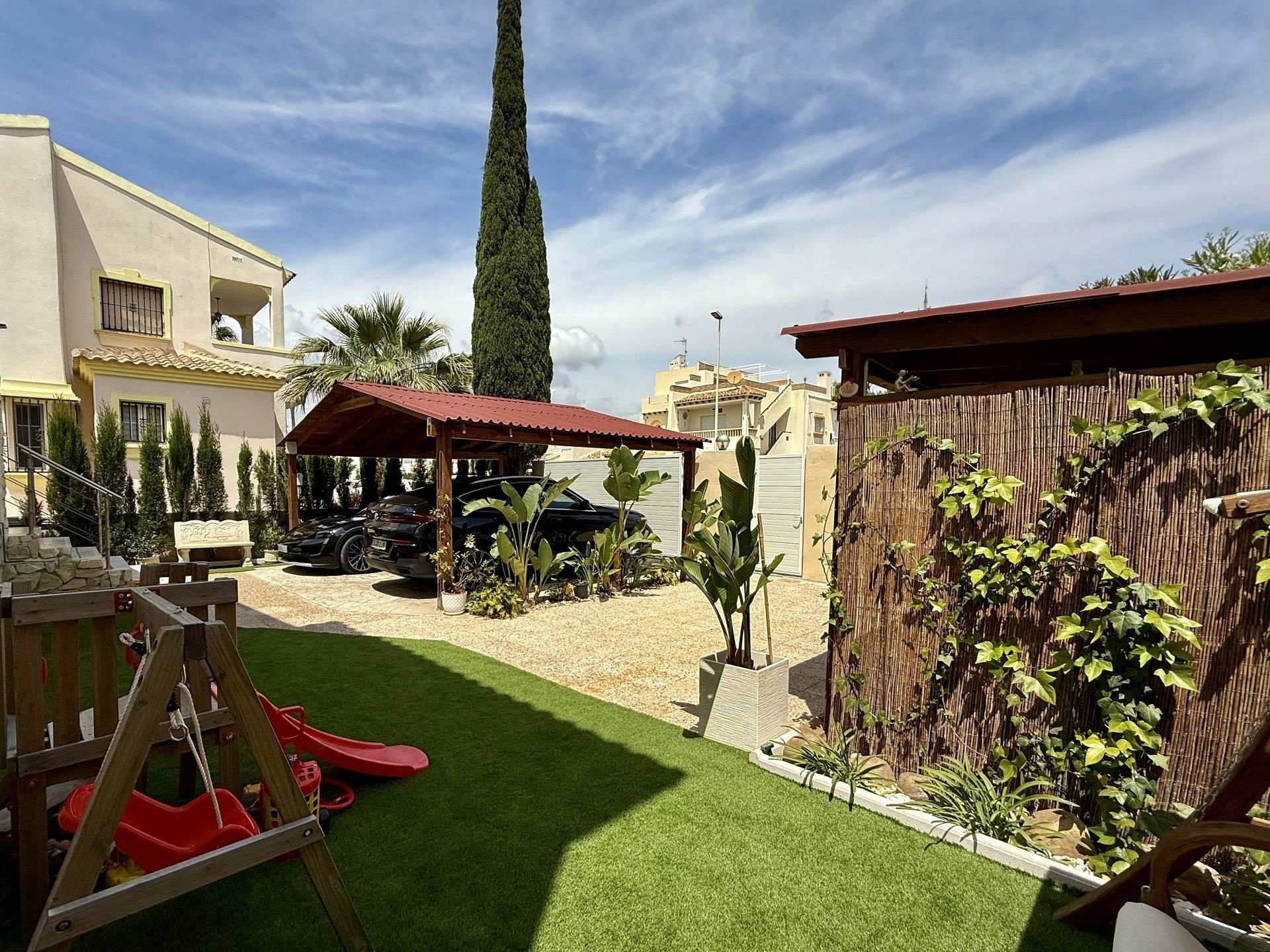 Villa in Alicante, Spain 4 bedrooms, 137 sq.m. No. 125241
