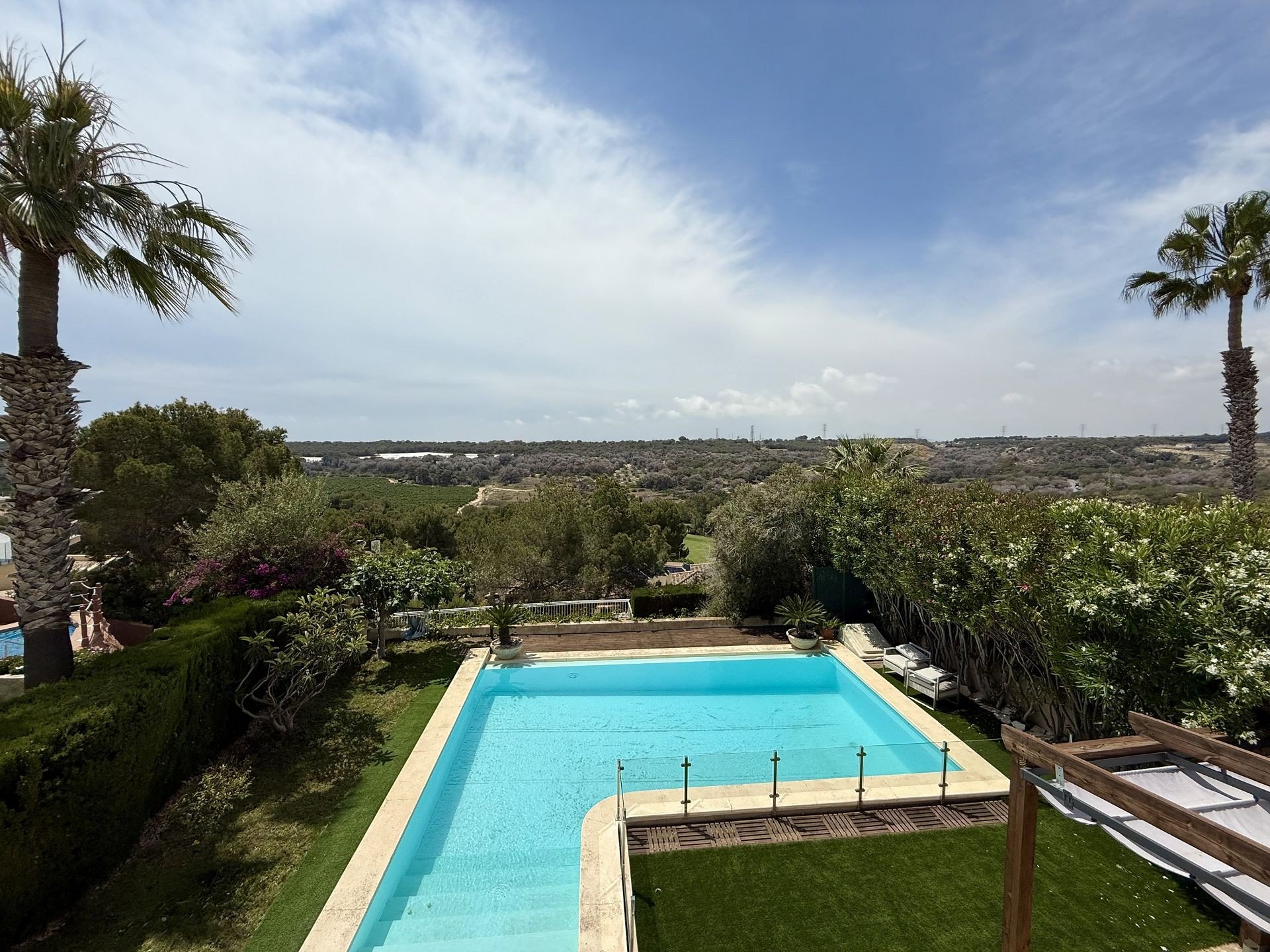 Villa in Alicante, Spain 4 bedrooms, 137 sq.m. No. 125241
