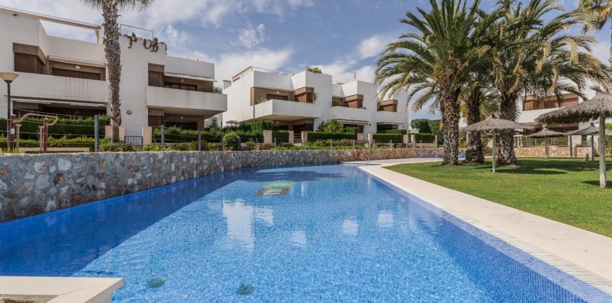 Apartment La Zenia, Alicante, Espagne 3 chambres, 79 m2 No. 125238