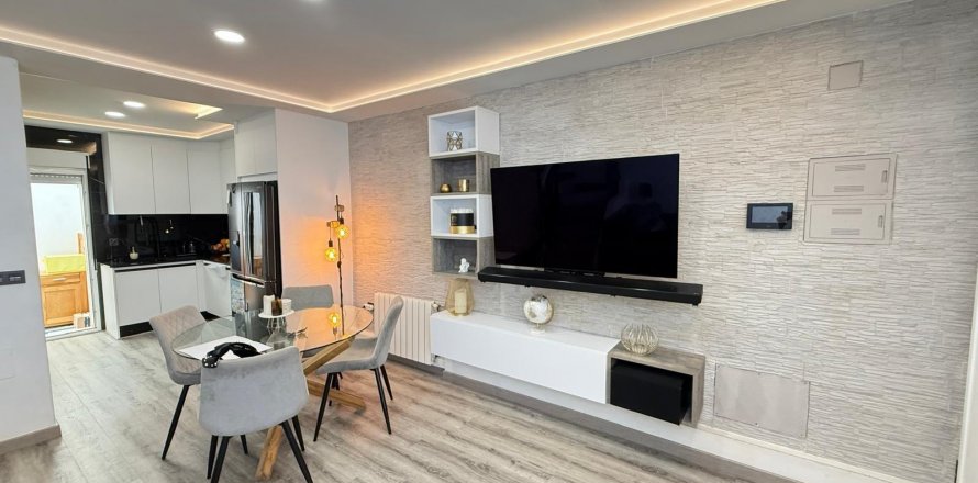 Townhouse Villamartin, Alicante, Spain 3 bedrooms, 100 sq.m. No. 125244