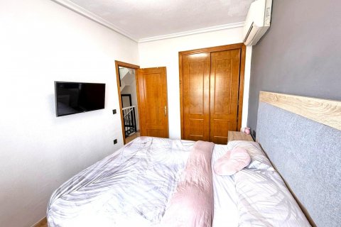 Townhouse for sale Villamartin, Alicante, Spain 3 bedrooms, 100 sq.m. No. 125244 - photo 9