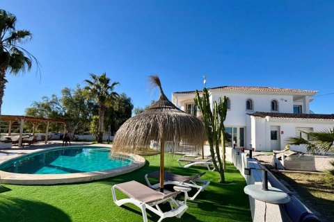 Villa for sale San Miguel de Salinas, Alicante, Spain 4 bedrooms, 300 sq.m. No. 131885 - photo 21