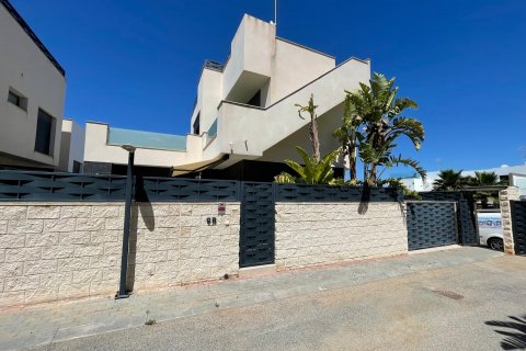 Villa en venta Benijófar, Alicante, España 3 dormitorios, 133 m2 No. 129336 - foto 1