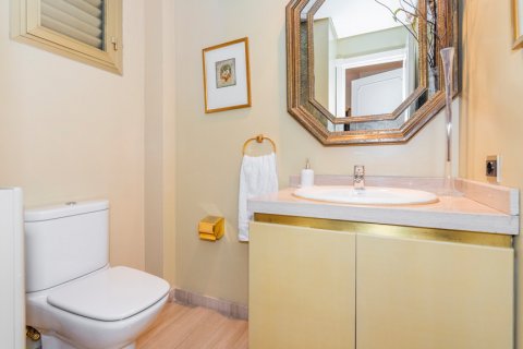 Apartament Madrid, Hiszpania 6 sypialni, 358 mkw. nr 121396 – zdjęcie 28