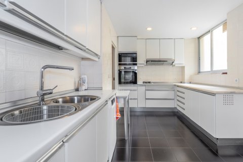 Apartament Madrid, Hiszpania 6 sypialni, 358 mkw. nr 121396 – zdjęcie 13