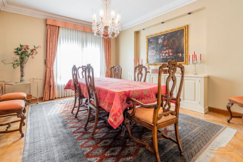 Apartament Madrid, Hiszpania 6 sypialni, 358 mkw. nr 121396 – zdjęcie 7