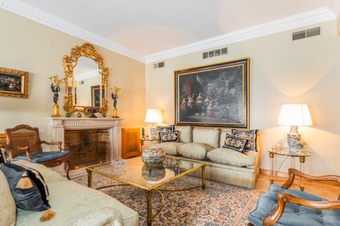 Apartament Madrid, Hiszpania 6 sypialni, 358 mkw. nr 121396 – zdjęcie 5