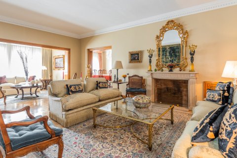 Apartament Madrid, Hiszpania 6 sypialni, 358 mkw. nr 121396 – zdjęcie 15