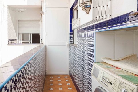 Продажа квартиры в Севилья, Испания 3 спальни, 130м2 №122196 - фото 7