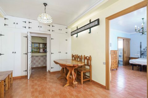 Продажа квартиры в Севилья, Испания 3 спальни, 130м2 №122196 - фото 14