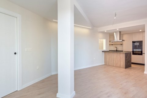 Продажа квартиры в Малага, Испания 2 спальни, 97м2 №122198 - фото 7