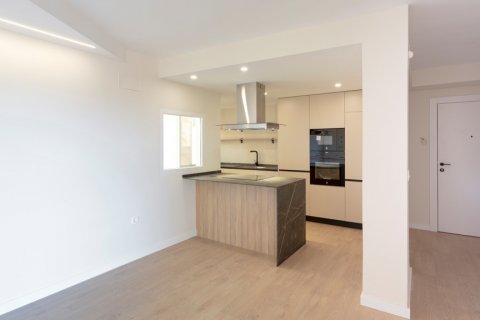 Продажа квартиры в Малага, Испания 2 спальни, 97м2 №122198 - фото 5