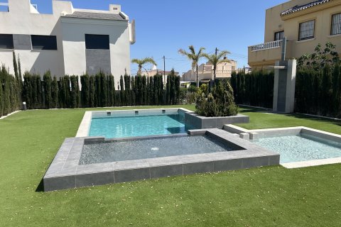 Apartment for sale Torrevieja, Alicante, Spain 2 bedrooms, 85 sq.m. No. 124939 - photo 4