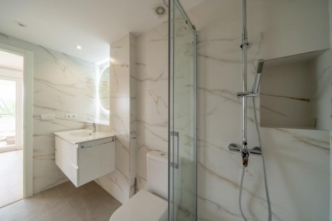 Wohnung zum Verkauf Alicante, Spanien 4 Schlafzimmer, 200 m2 Nr. 127366 - Foto 17