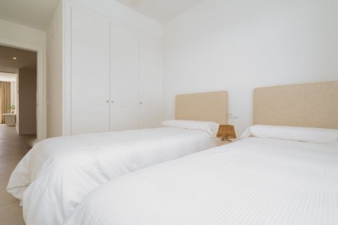 Apartment for sale Estepona, Malaga, Spain 2 bedrooms, 90 sq.m. No. 127407 - photo 17