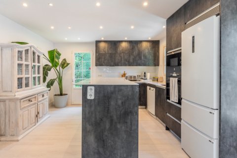 Продажа виллы в Сьюдалькампо, Мадрид, Испания 5 спален, 547м2 №121890 - фото 24