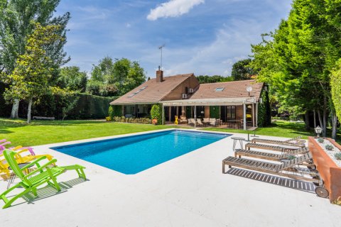 Продажа виллы в Сьюдалькампо, Мадрид, Испания 5 спален, 547м2 №121890 - фото 29