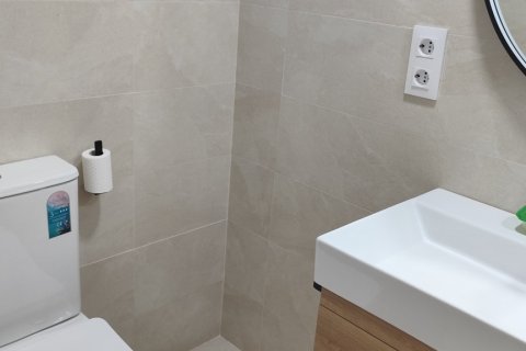 Аренда дуплекса в Севилья, Испания 2 спальни, 85м2 №121887 - фото 15
