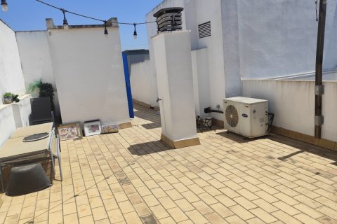 Аренда дуплекса в Севилья, Испания 2 спальни, 85м2 №121887 - фото 4