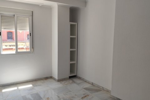 Аренда дуплекса в Севилья, Испания 2 спальни, 85м2 №121887 - фото 3