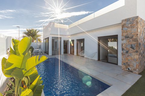Villa zum Verkauf Pilar de la Horadada, Alicante, Spanien 3 Schlafzimmer, 85 m2 Nr. 126980 - Foto 1