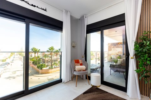 Lägenhet till salu La Zenia, Alicante, Spanien 2 sovrum, 89 kvm. Nr. 126984 - foto 6