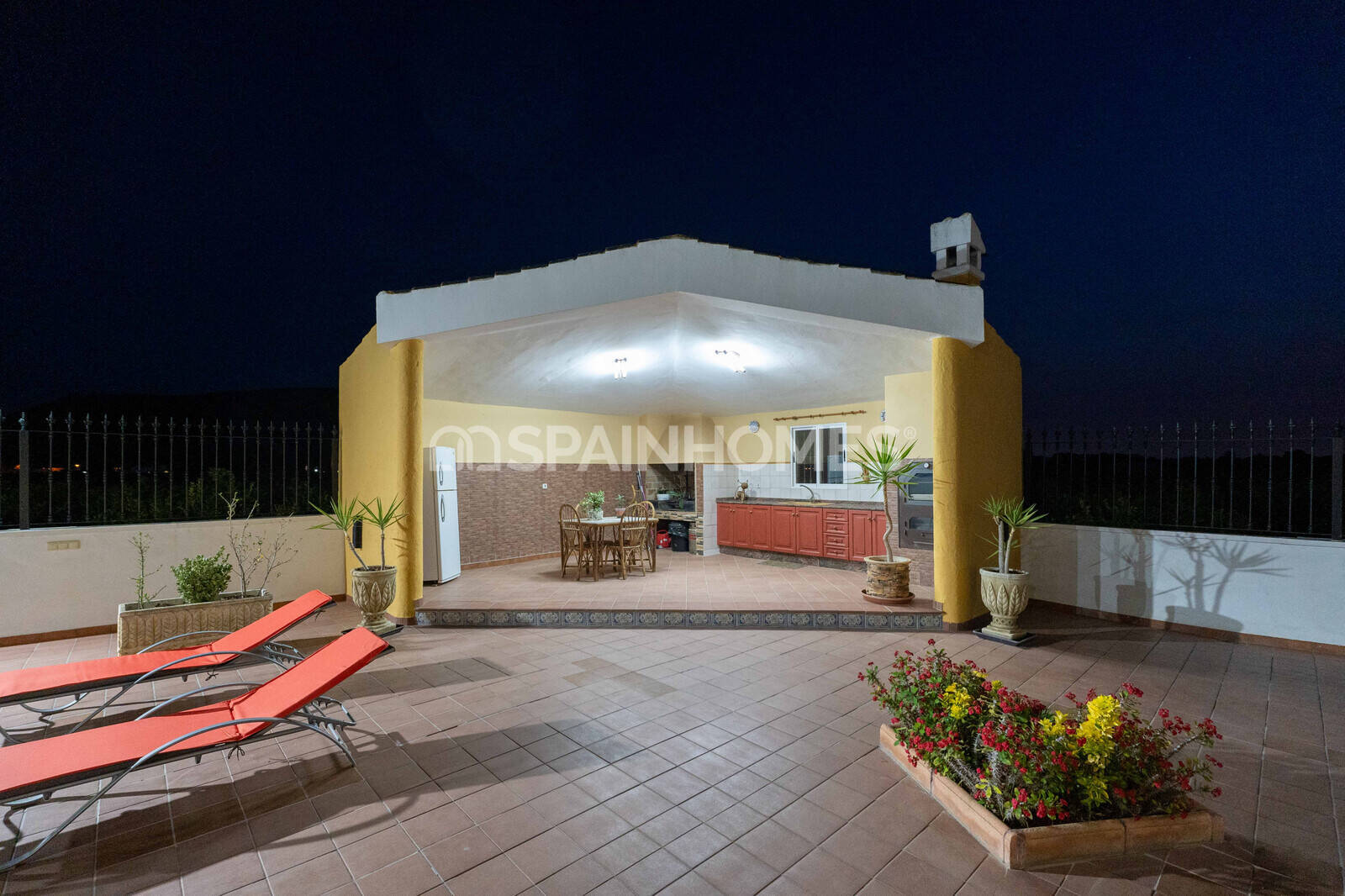 Villa in Orihuela, Alicante, Spain 5 bedrooms, 400 sq.m. No. 121146
