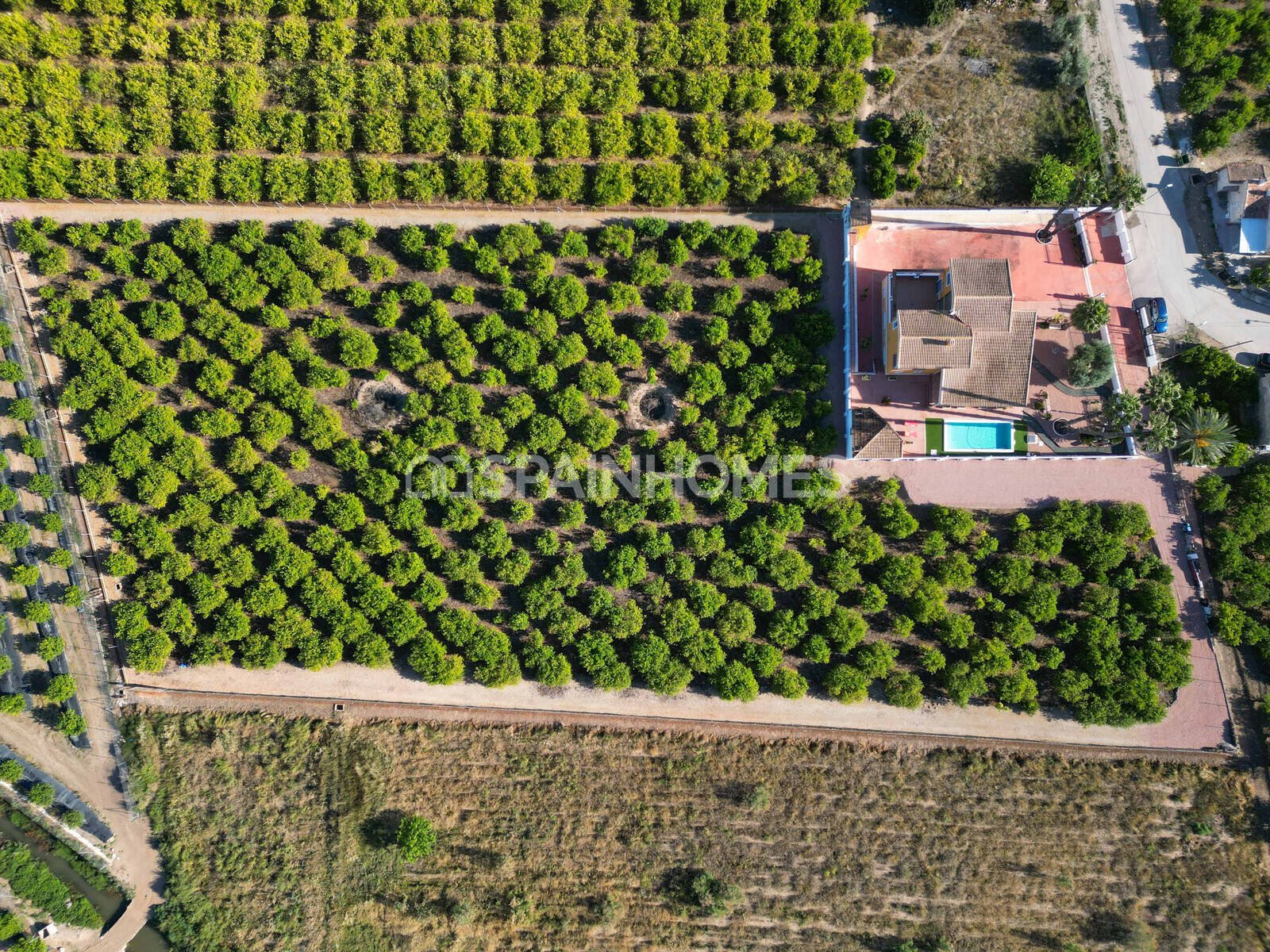 Villa in Orihuela, Alicante, Spain 5 bedrooms, 400 sq.m. No. 121146