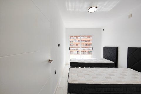 Apartment à vendre Alicante, Espagne, 2 chambres, 70 m2 No. 125626 - photo 19