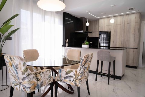 Продажа бунгало в Пилар де ла Орадада, Аликанте, Испания 2 спальни, 72м2 №123162 - фото 11