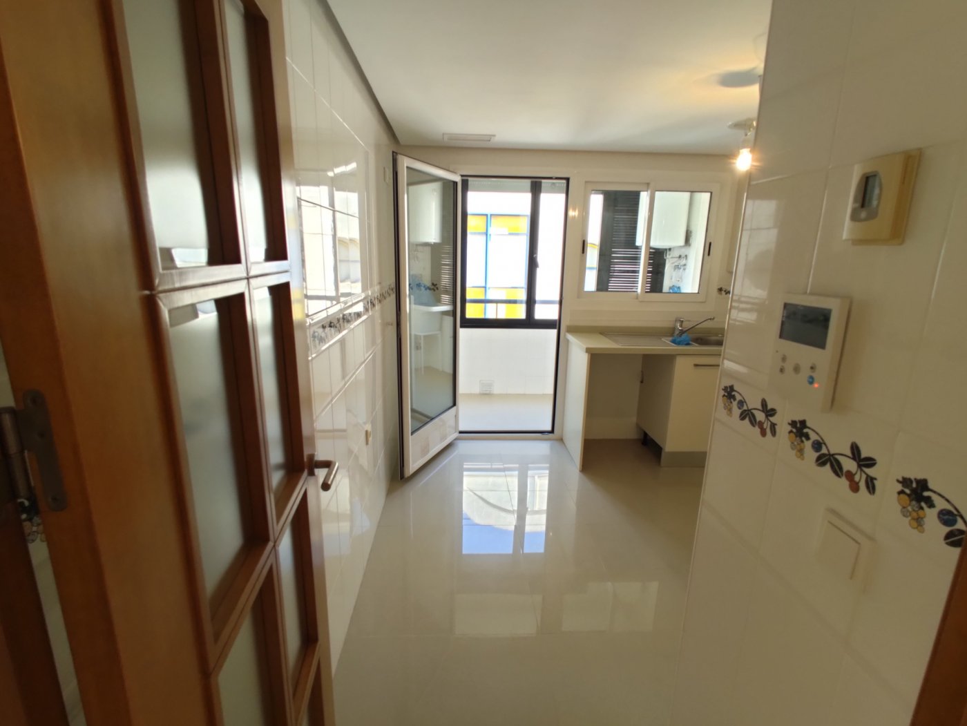 Apartment in Torrevieja, Alicante, Spain 3 bedrooms, 140 sq.m. No. 125411