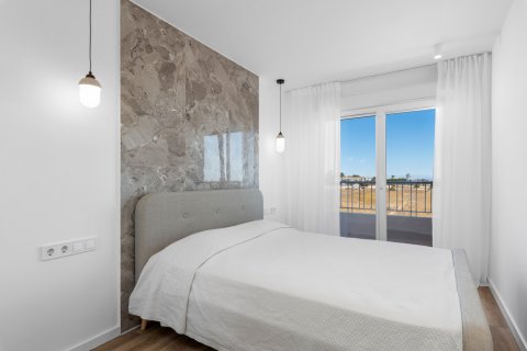 Apartment for sale Torrevieja, Alicante, Spain 2 bedrooms,  No. 126995 - photo 16