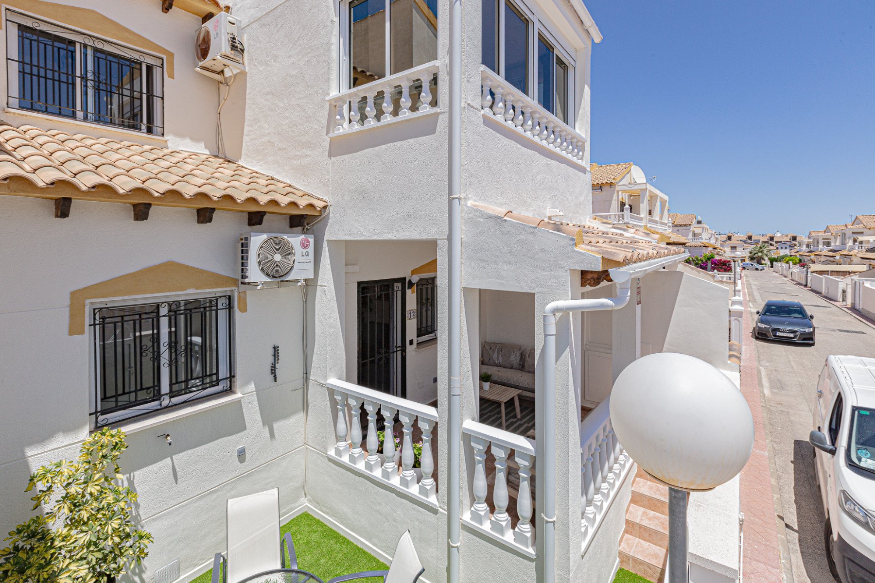 Rindu māja Torrevieja, Alicante, Spānijā 3 istabas, 82 m2 Nr. 126994