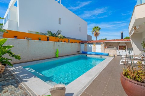 Villa for sale Benijofar, Alicante, Spain 2 bedrooms, 210 sq.m. No. 131969 - photo 30
