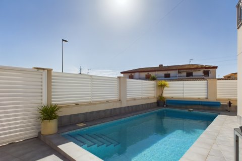 Villa for sale Los Alcazares, Murcia, Spain 3 bedrooms,  No. 131974 - photo 12