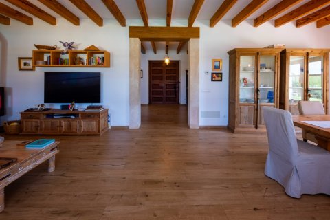 Finca for sale Algaida, Mallorca, Spain 4 bedrooms, 523 sq.m. No. 131029 - photo 8