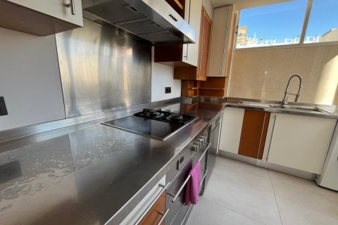 Apartment for rent Palma de Majorca, Mallorca, Spain 4 bedrooms, 169 sq.m. No. 131025 - photo 12
