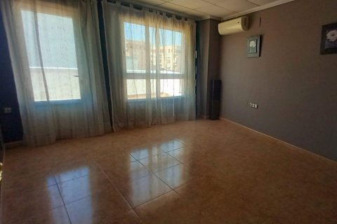 Townhouse à vendre Torrevieja, Alicante, Espagne, 5 chambres, 230 m2 No. 129725 - photo 5